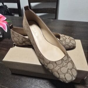 Coach Women's Brown Signature Flats
